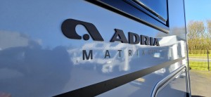 Les photos Adria Matrix 650 DC 60 Years Edition