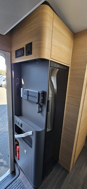 Les photos Adria Matrix 650 DC 60 Years Edition