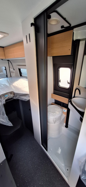 Les photos de l'Adria Twin Plus 640 SLB