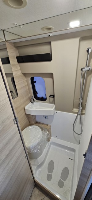 Les photos du&nbsp;Chausson V594 First Line